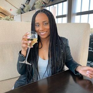 Meet your Posher, Jasmine